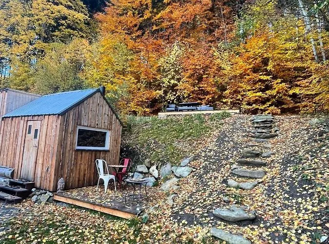 Holiday home Maringotka Schovanka *